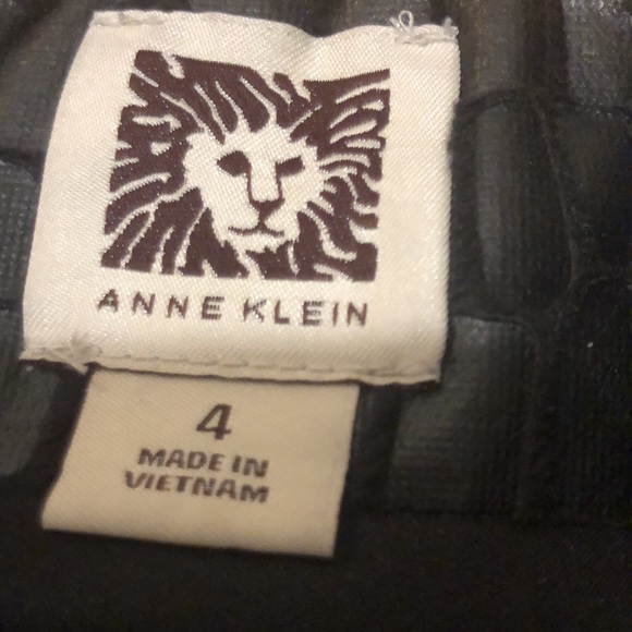 Anne Klein Women's Faux Leather Brooklyn Heights Skirt  Size 4 - Picture 5 of 14
